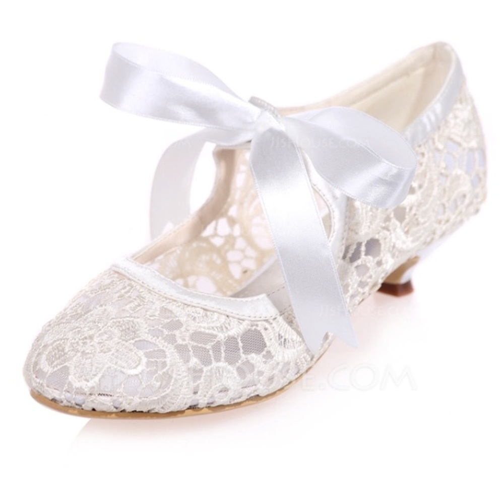Ivory lace kitten heals NWOT